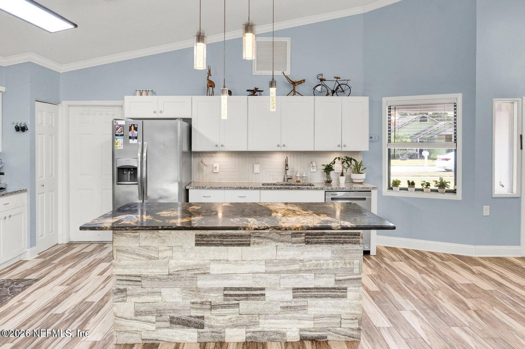 406 Cranes Landing Court - Photo 1