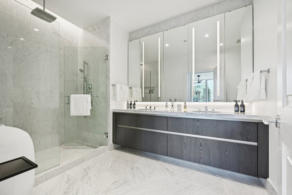363 E Wacker Drive - Photo 19