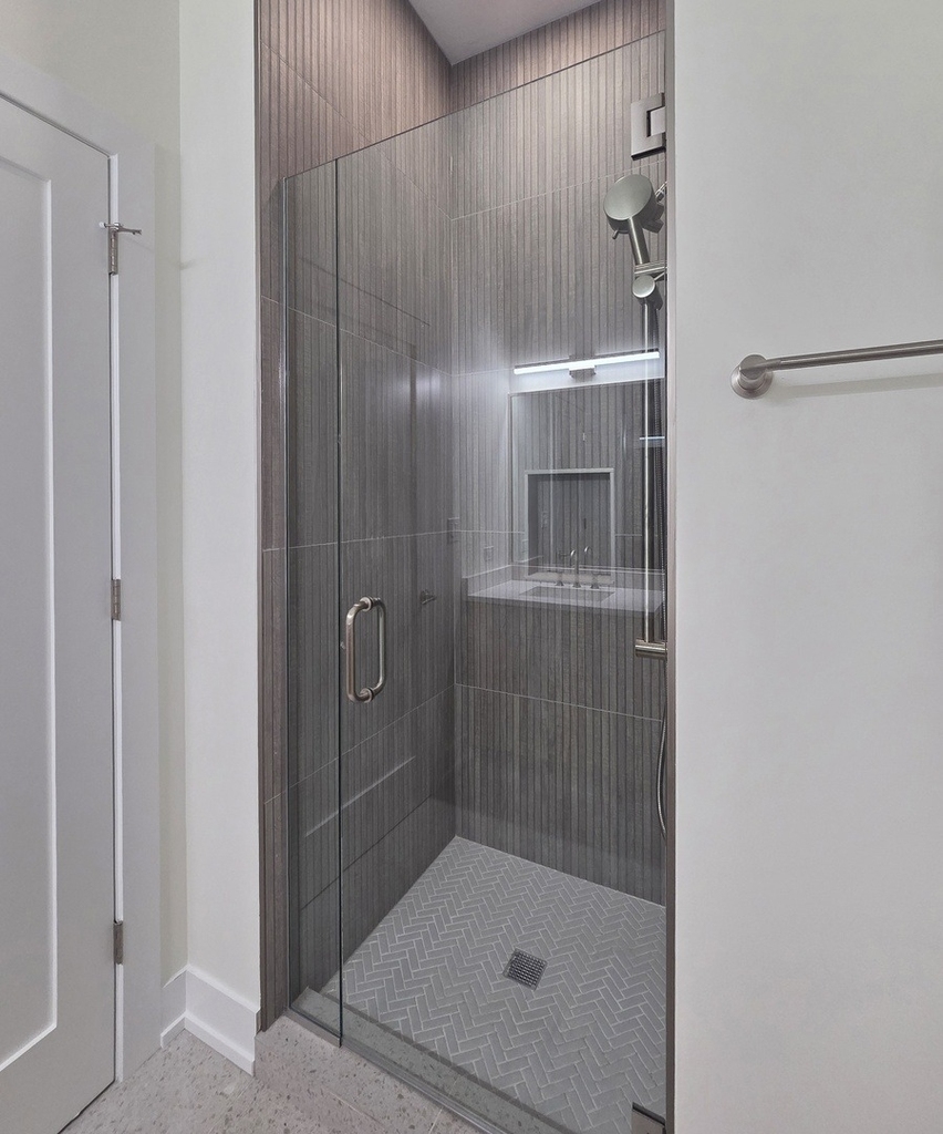 1537 N Orleans Avenue - Photo 6