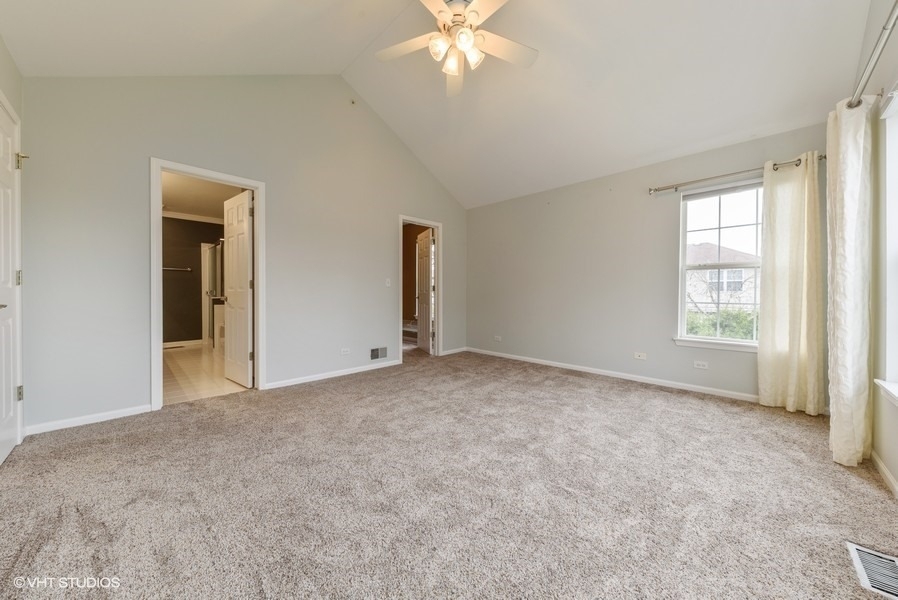 2716 N Greenwood Avenue - Photo 7