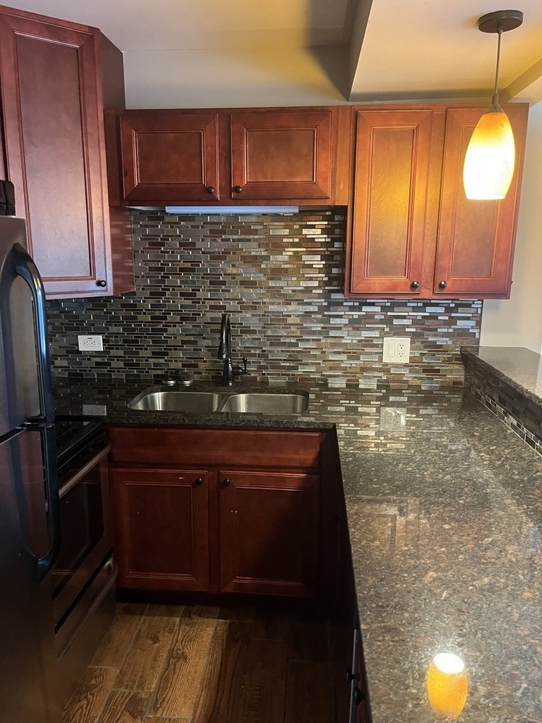5515 E Lake Drive E - Photo 4
