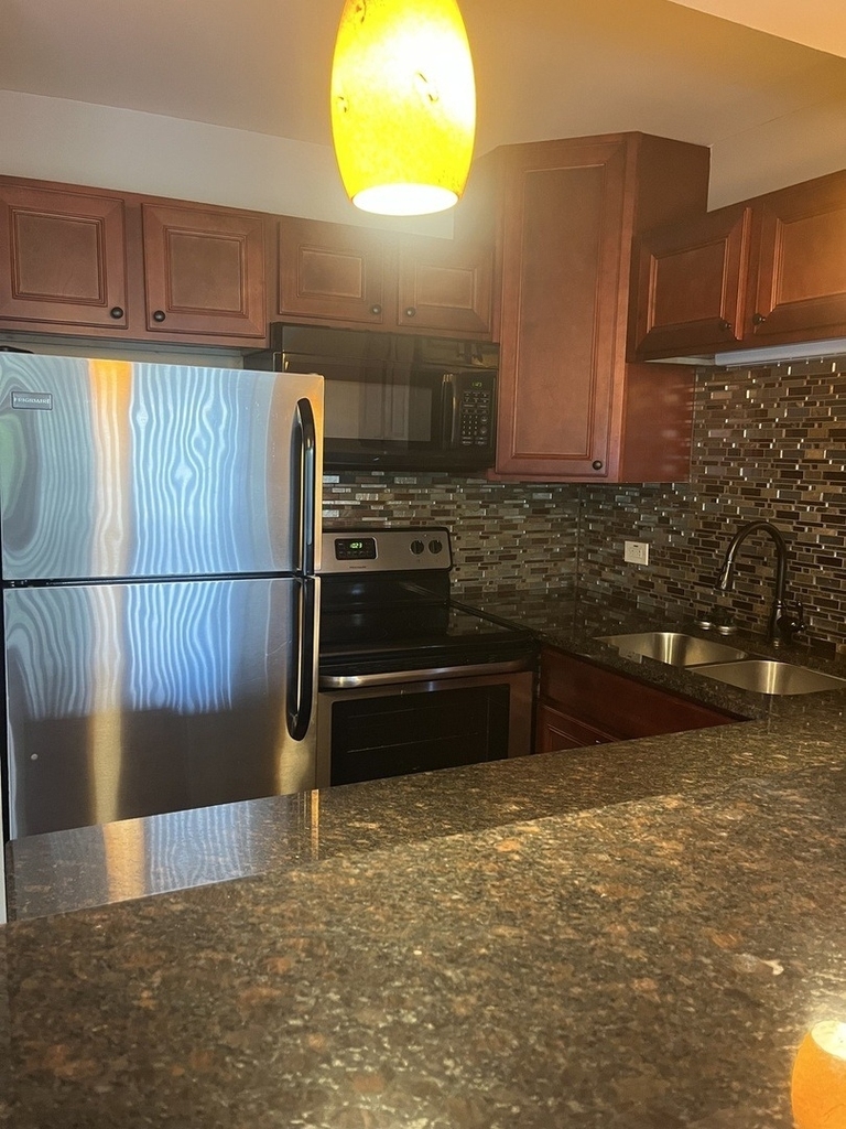 5515 E Lake Drive E - Photo 5