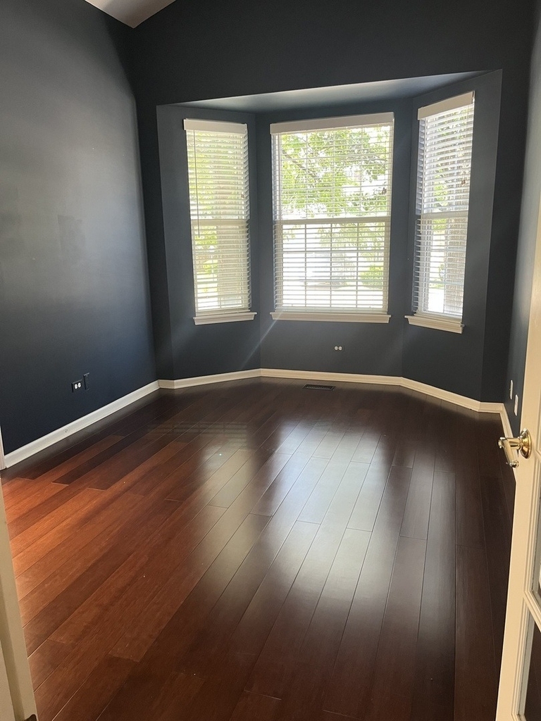 1617 Astor Avenue - Photo 9