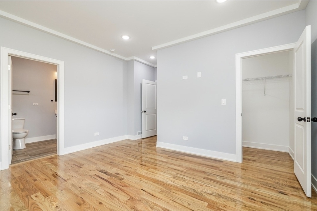 6334 S Langley Avenue - Photo 11