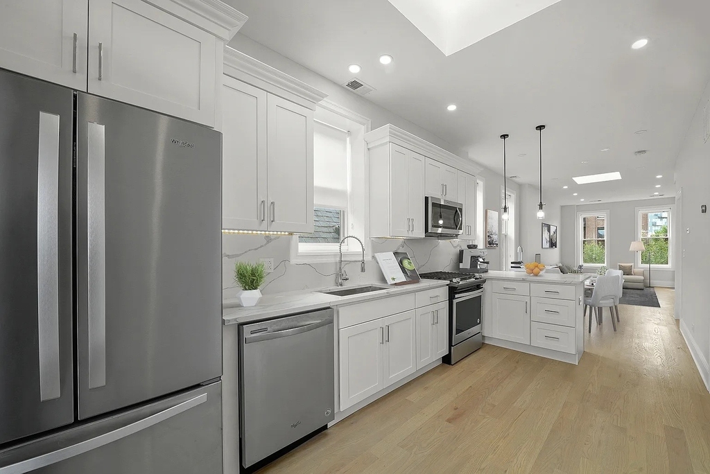1241 N Bosworth Avenue - Photo 5