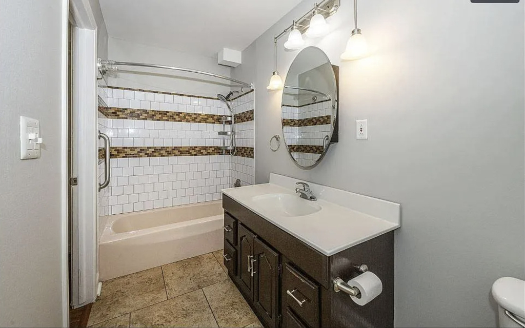 1003 Argyle Street - Photo 8
