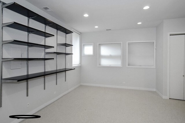 813 N May Street - Photo 11