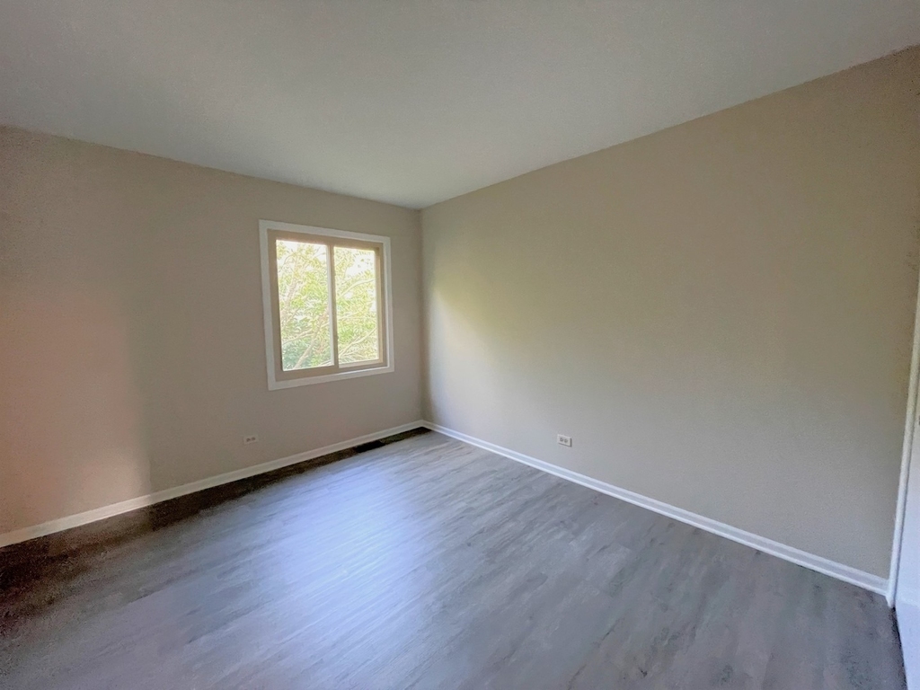 311 E Forest Knoll Drive - Photo 15