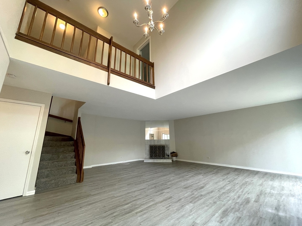 311 E Forest Knoll Drive - Photo 5