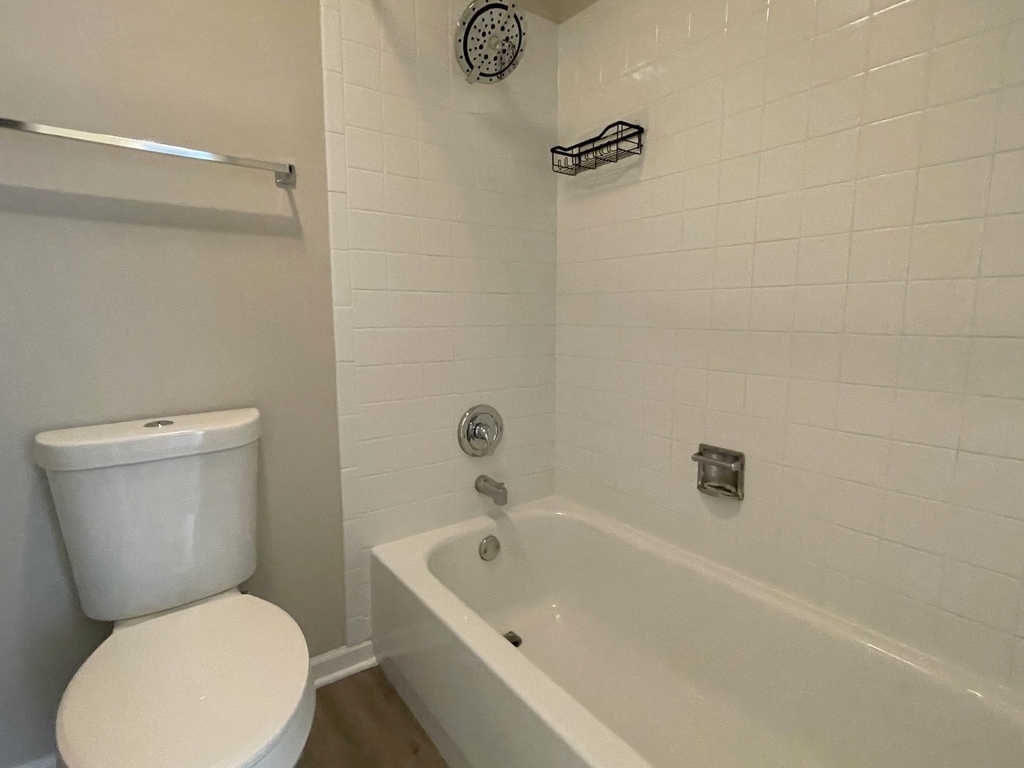 311 E Forest Knoll Drive - Photo 13