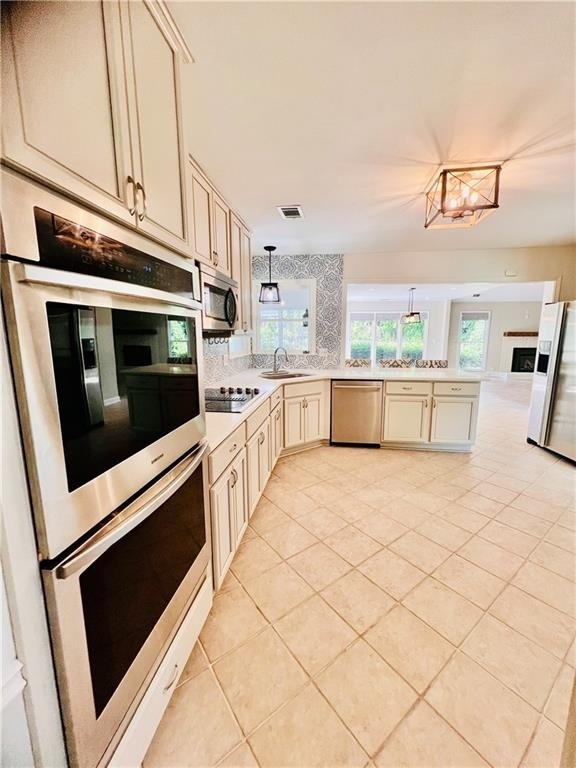 205 Kinderhill Court - Photo 6