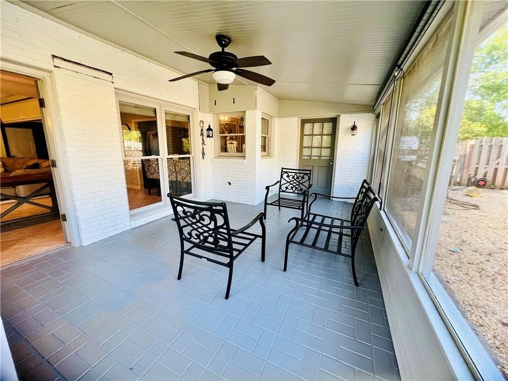 205 Kinderhill Court - Photo 11