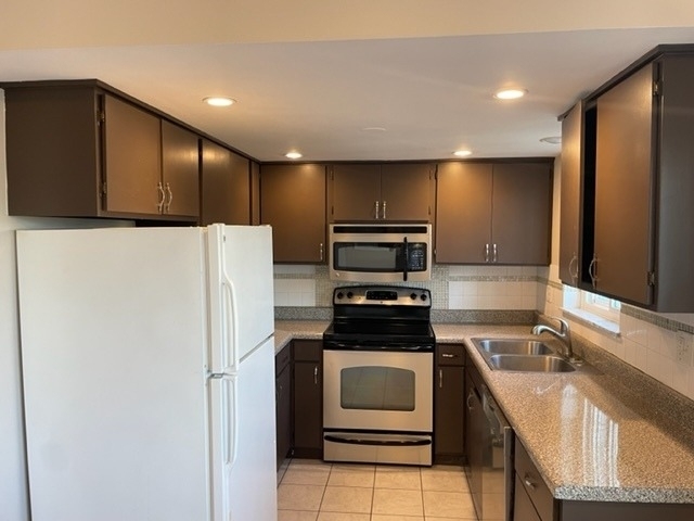 1019 Peterson Avenue - Photo 11