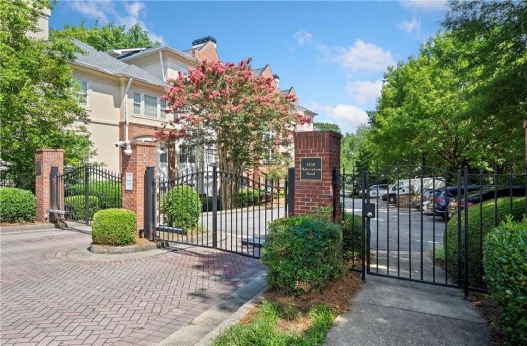 3636 Habersham Road Nw - Photo 10