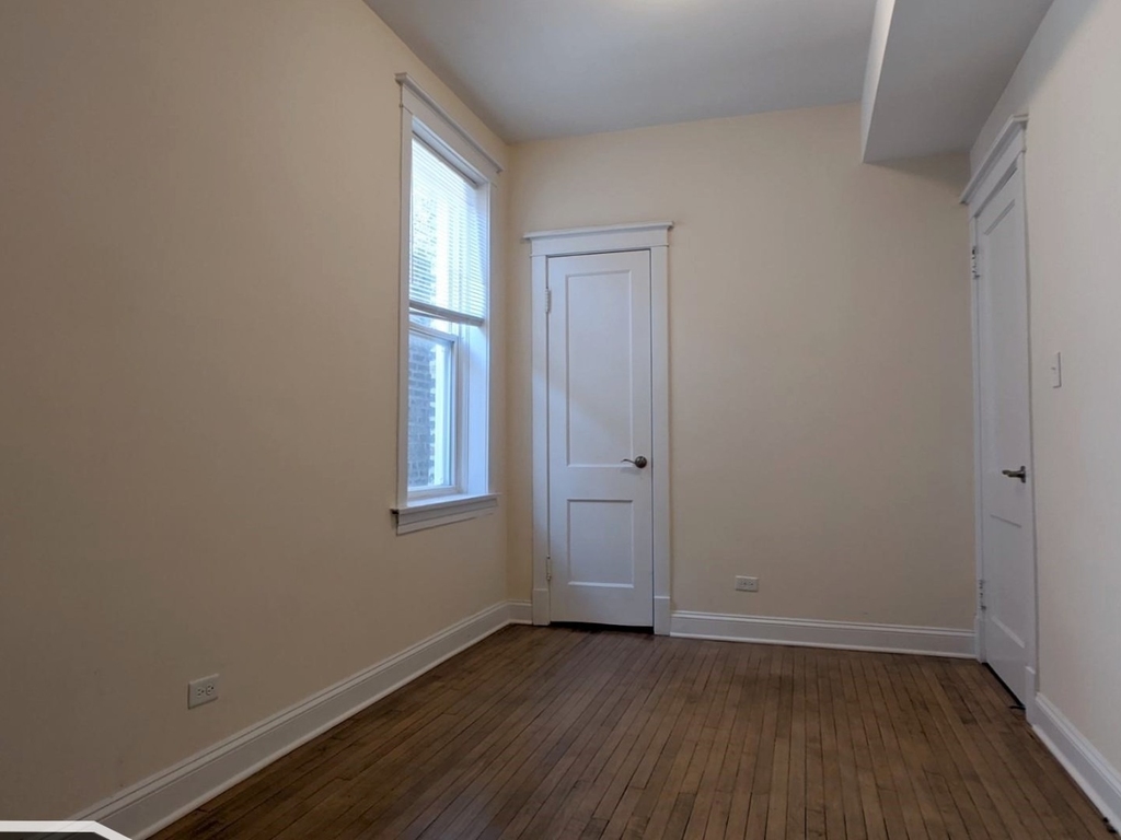 2814 N Troy Street - Photo 9