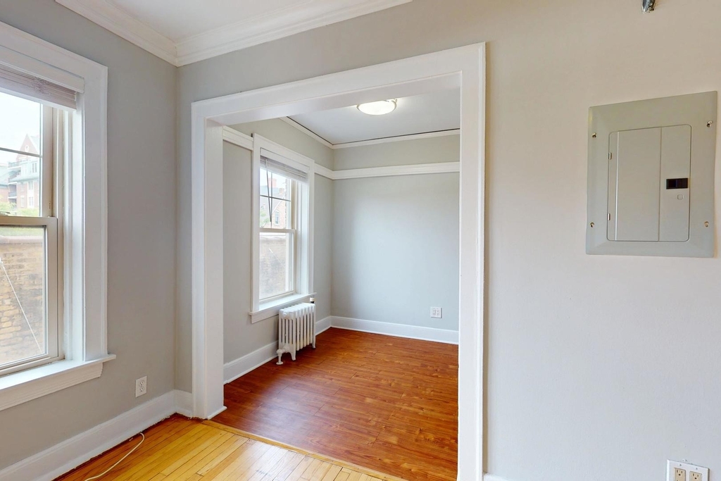 7 W Campbell Street - Photo 4