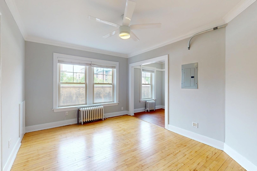 7 W Campbell Street - Photo 1