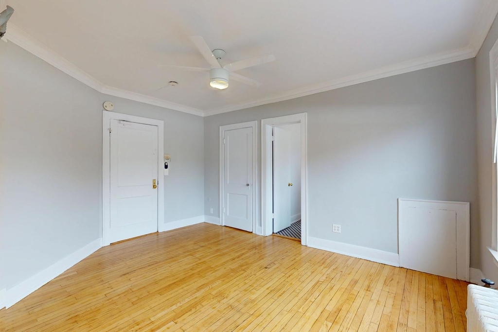 7 W Campbell Street - Photo 3