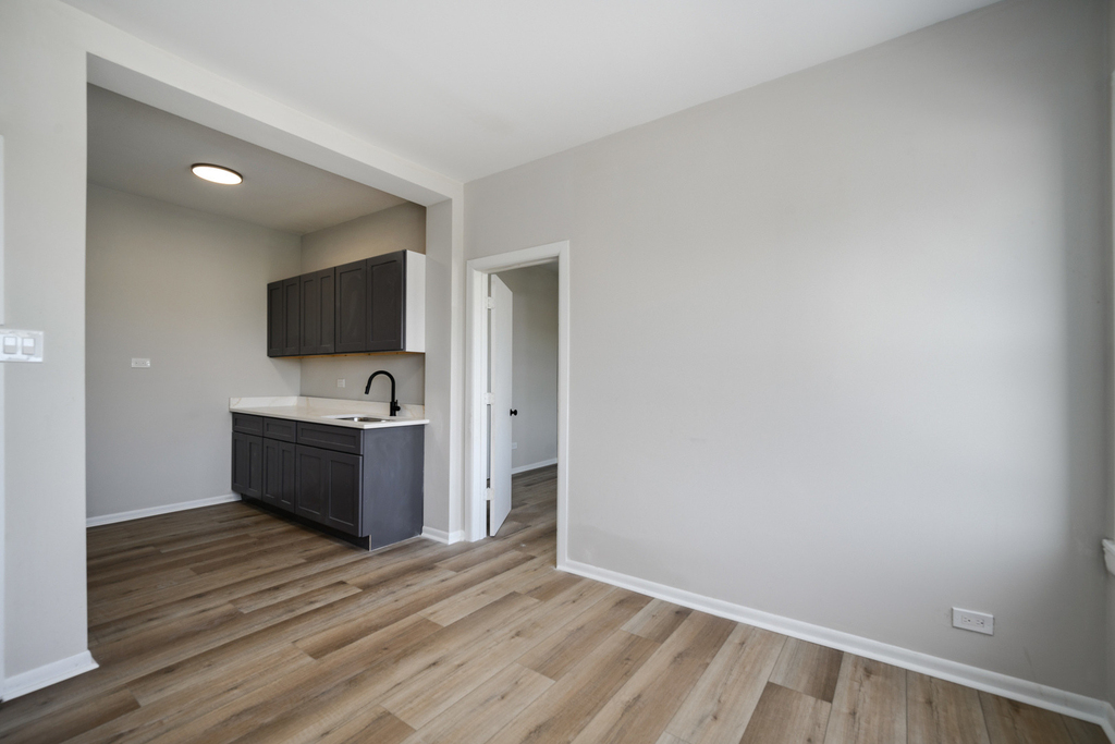 1210 W 83rd Street - Photo 30
