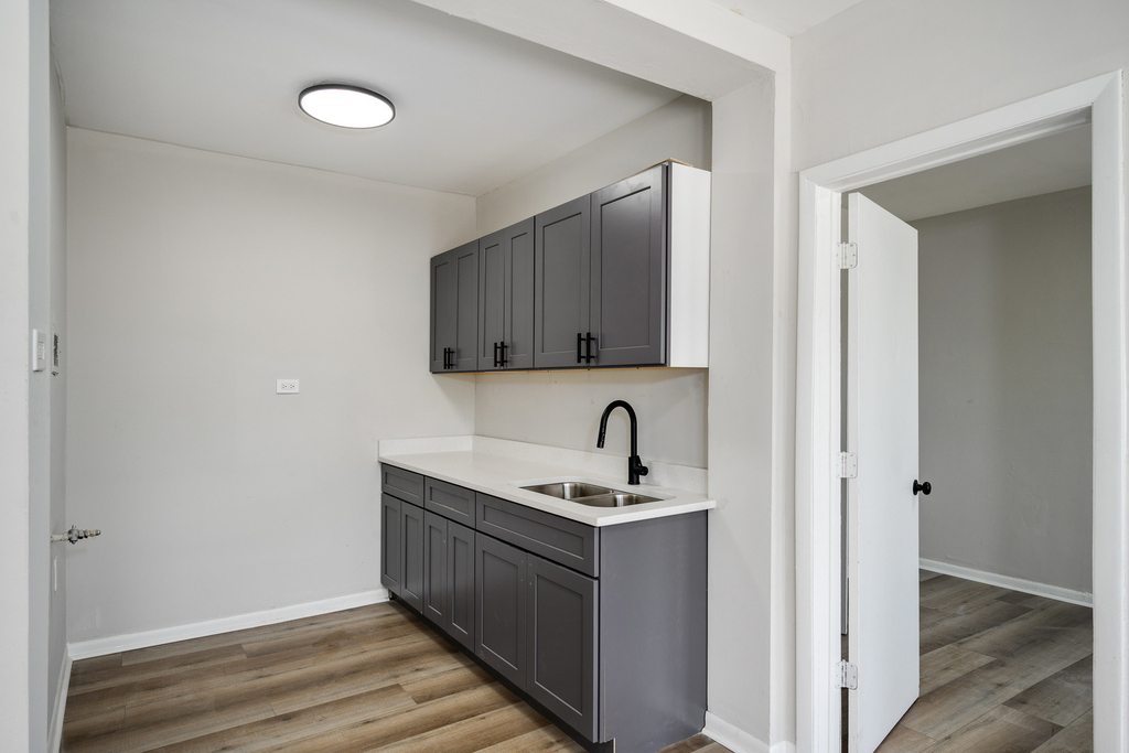 1210 W 83rd Street - Photo 22