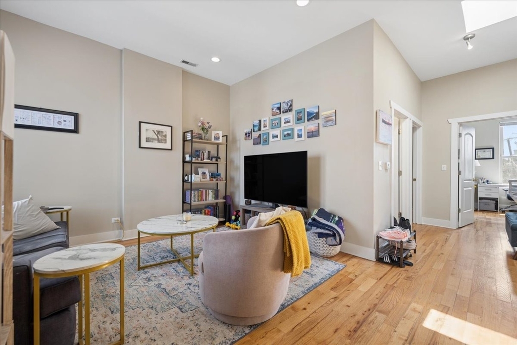 1959 N Wilmot Avenue - Photo 1
