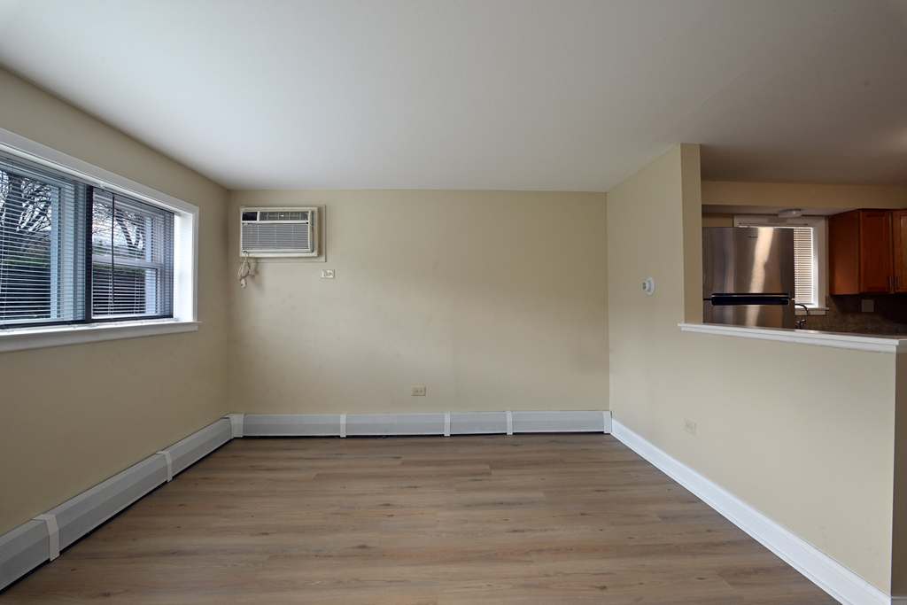 1018 S 11th Avenue - Photo 2