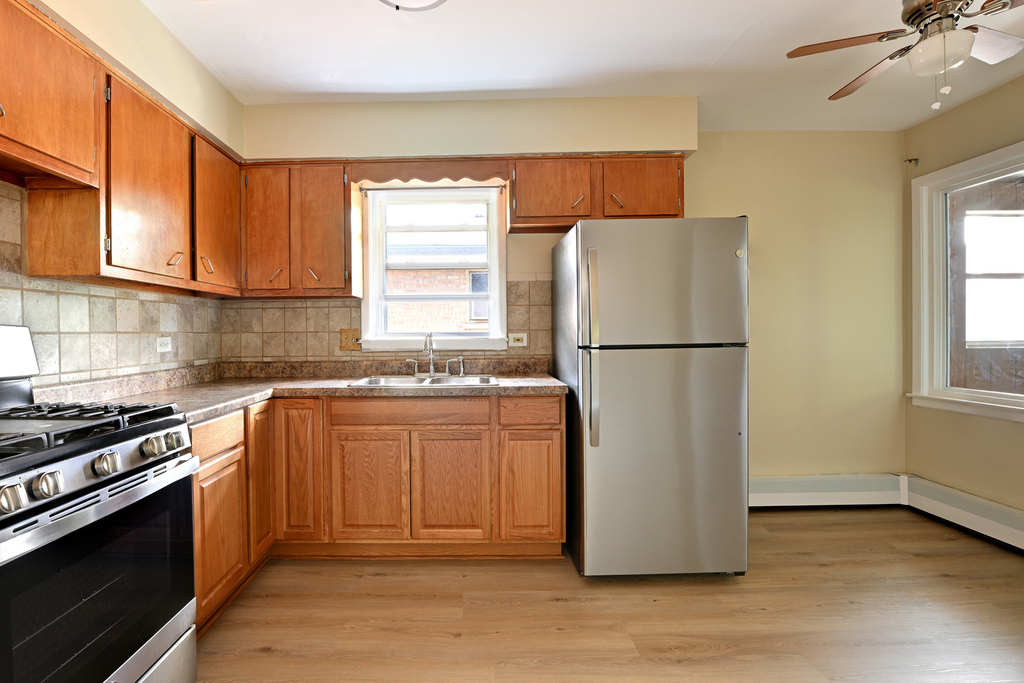 1018 S 11th Avenue - Photo 3