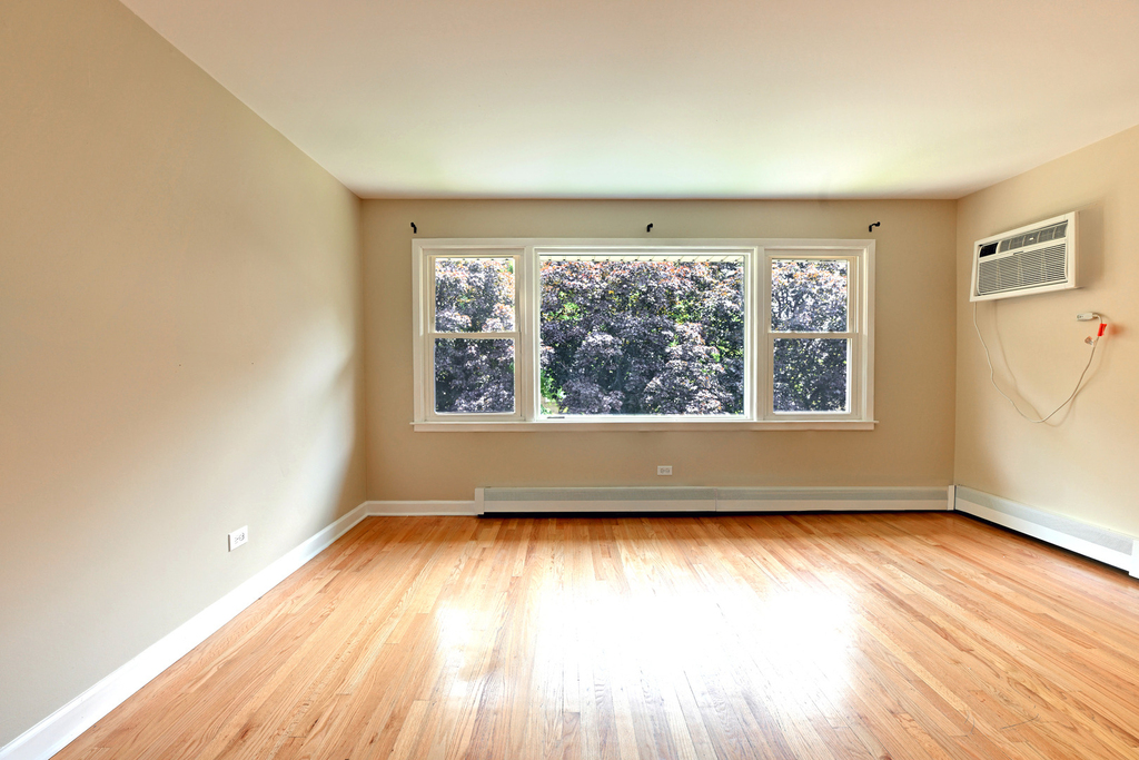 1018 S 11th Avenue - Photo 1