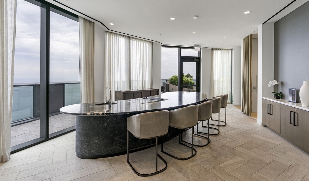 211 N Harbor Drive - Photo 15