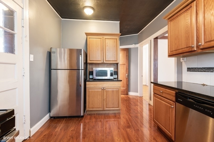 1253 W Byron Street - Photo 7