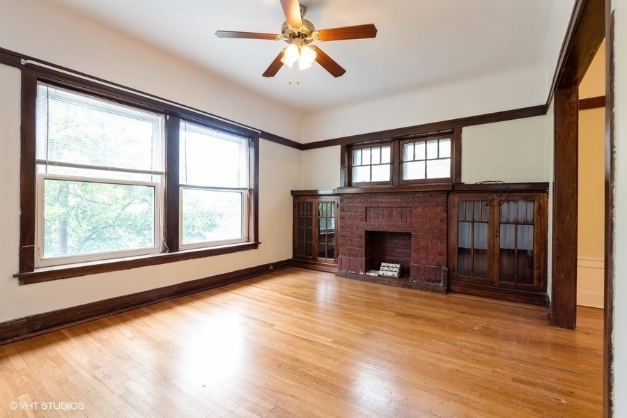 1253 W Byron Street - Photo 1