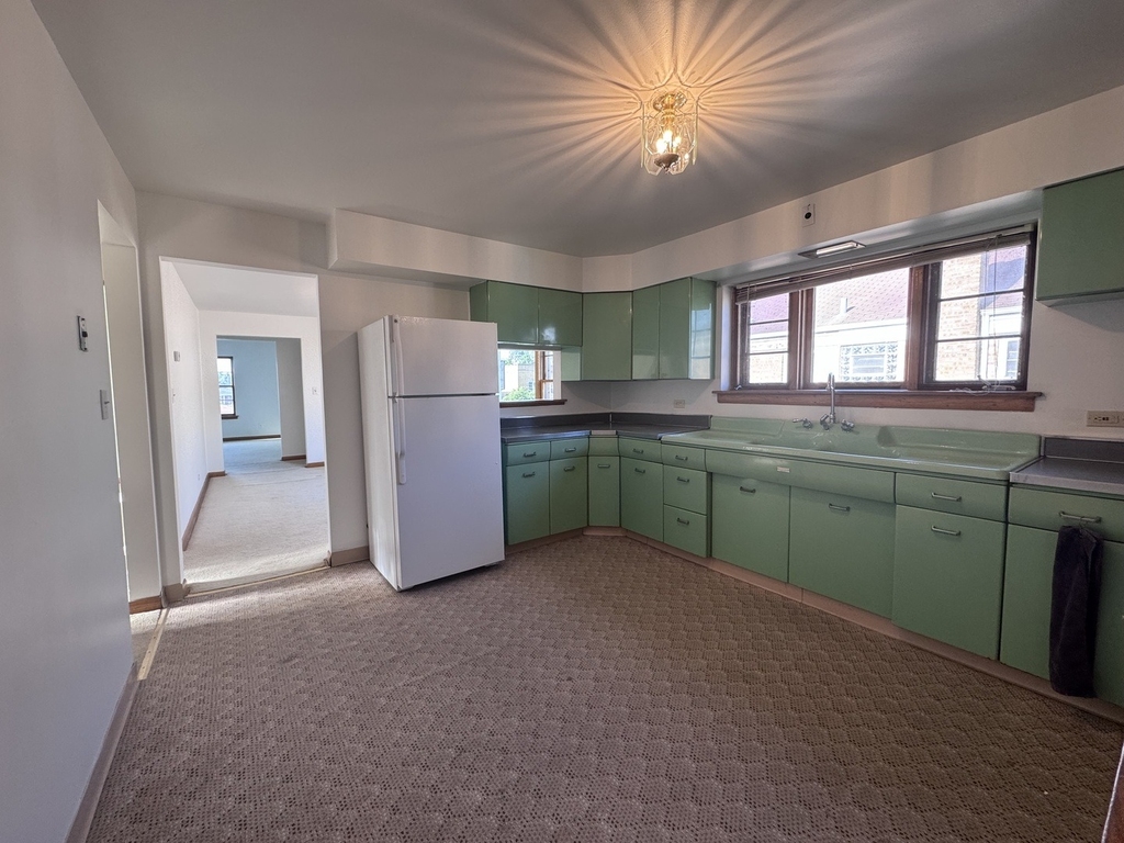 10315 Chaucer Street - Photo 6