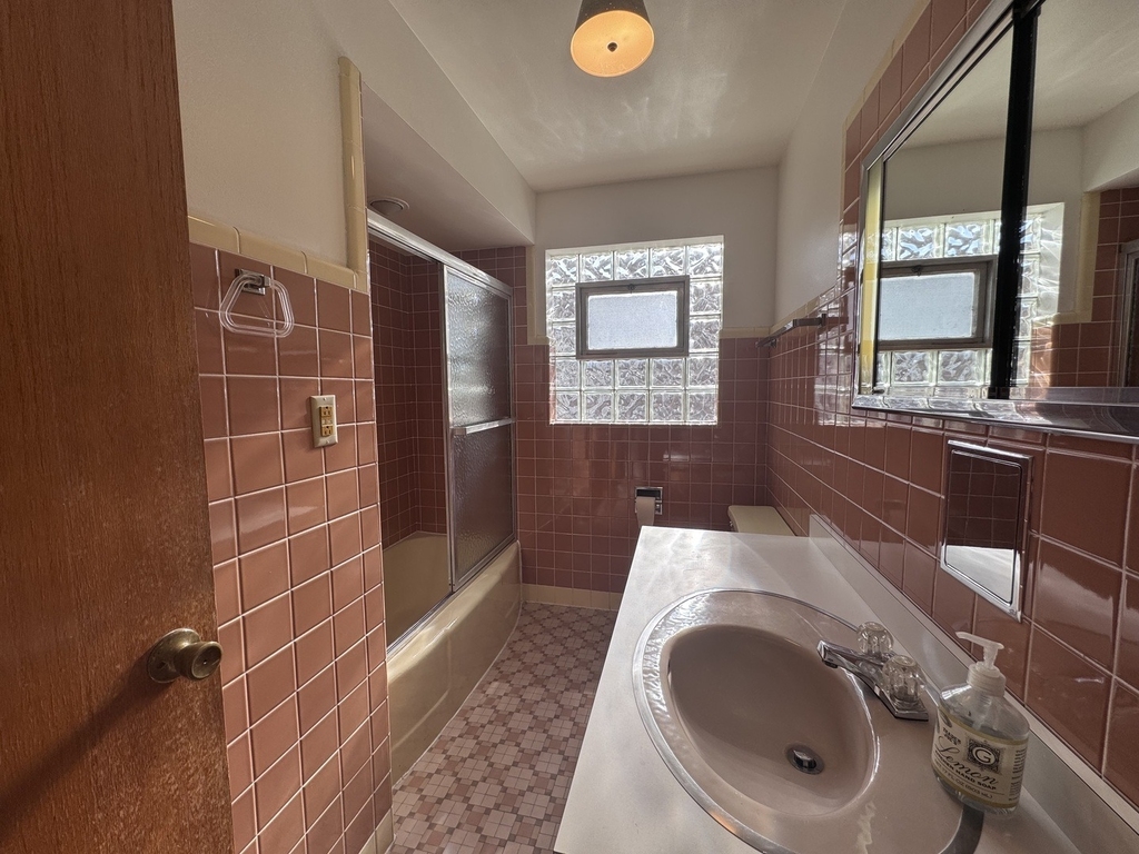 10315 Chaucer Street - Photo 12