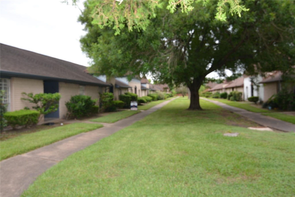 7104 Jetty Lane - Photo 1