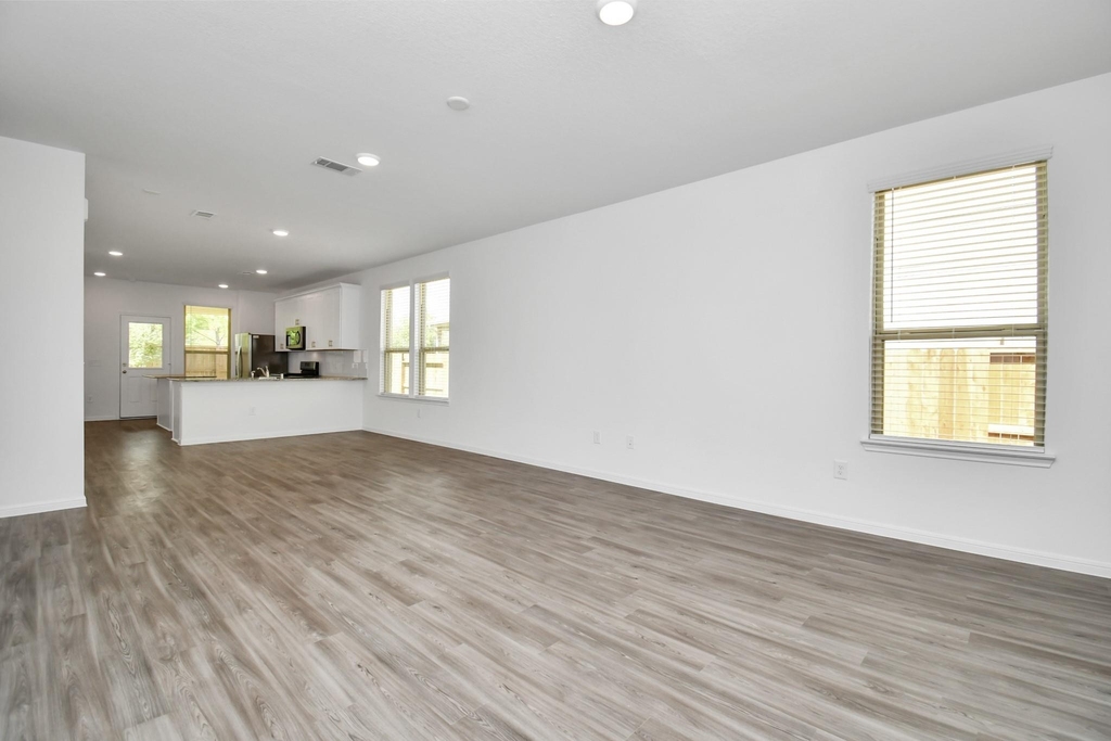 16150 Elbridge Court - Photo 4