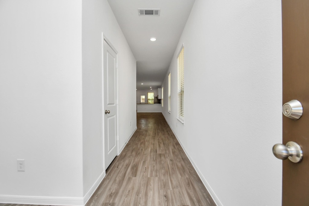 16150 Elbridge Court - Photo 3