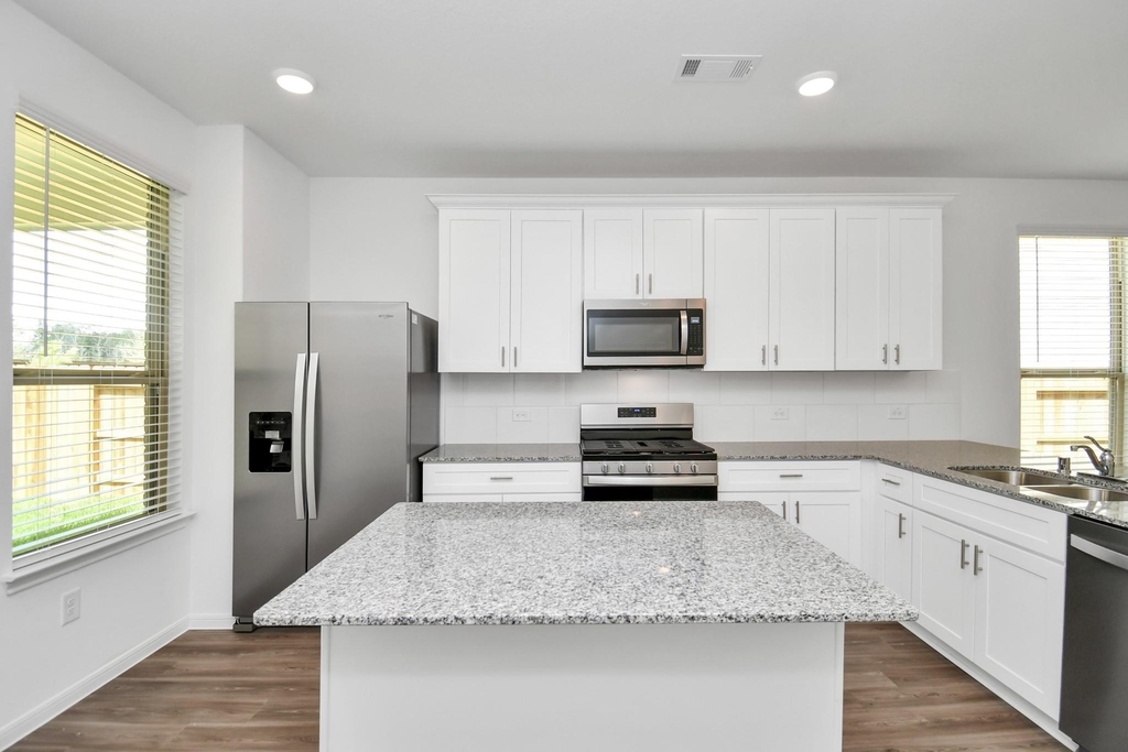 16150 Elbridge Court - Photo 8