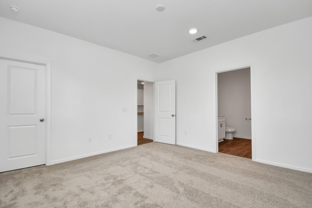 16150 Elbridge Court - Photo 13