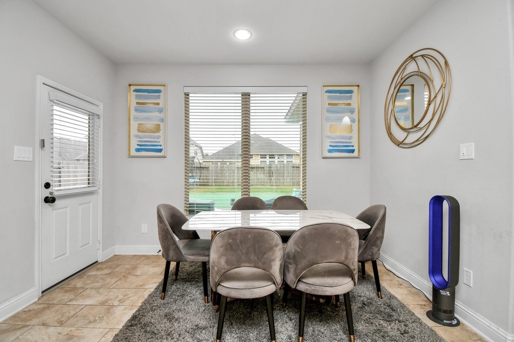 24723 Heirloom Lane - Photo 5