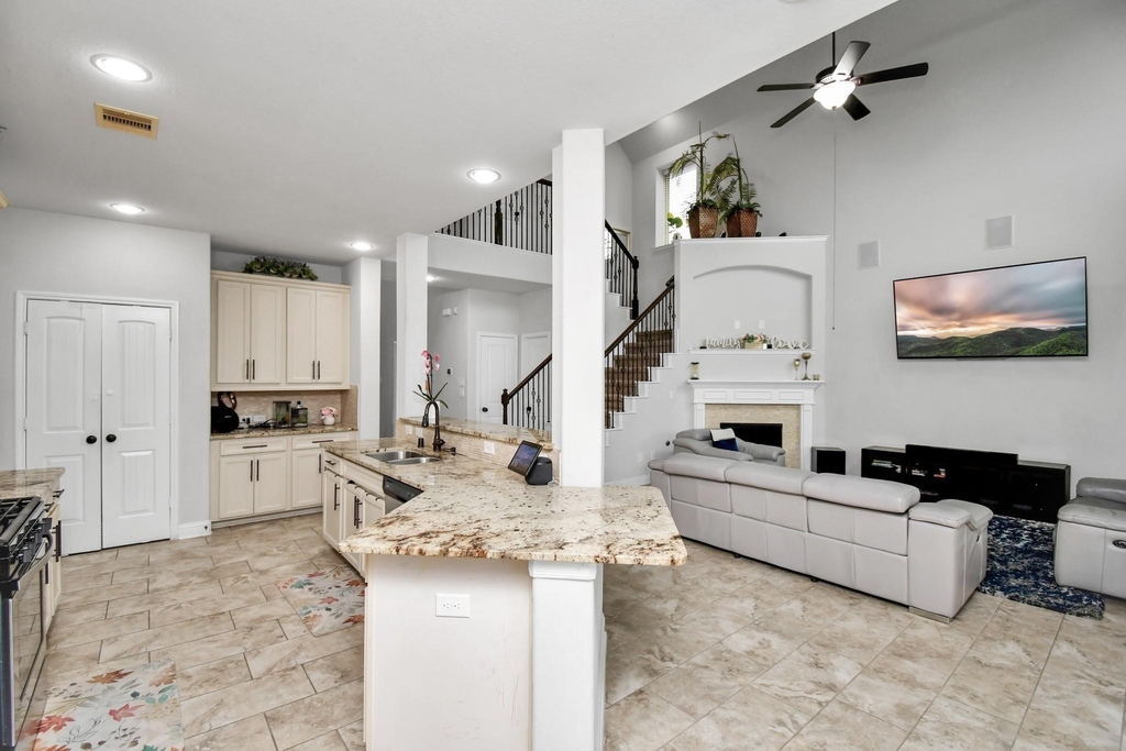 24723 Heirloom Lane - Photo 8