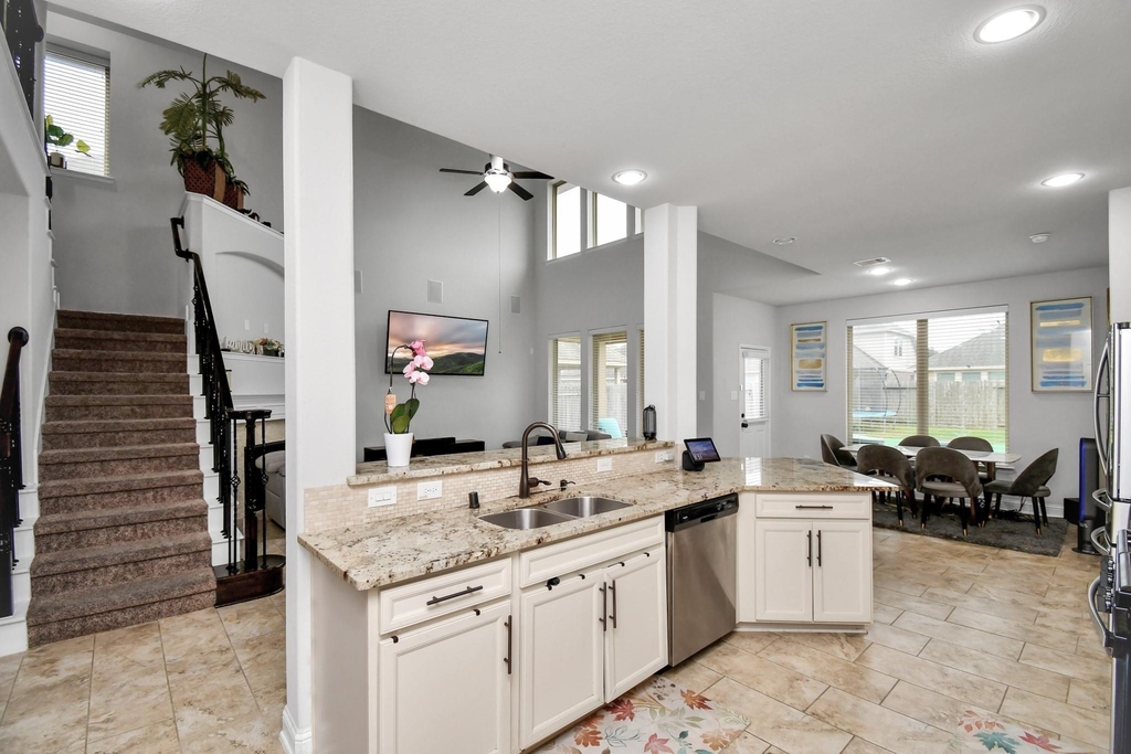 24723 Heirloom Lane - Photo 9