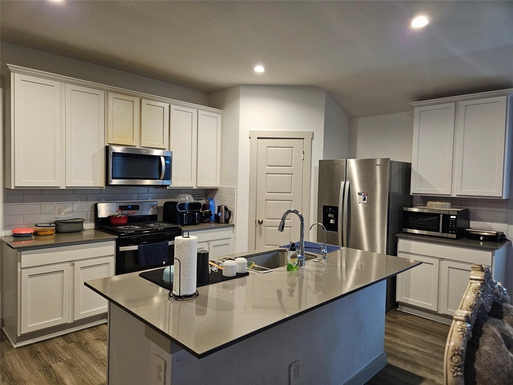 7831 Murciana Drive - Photo 5