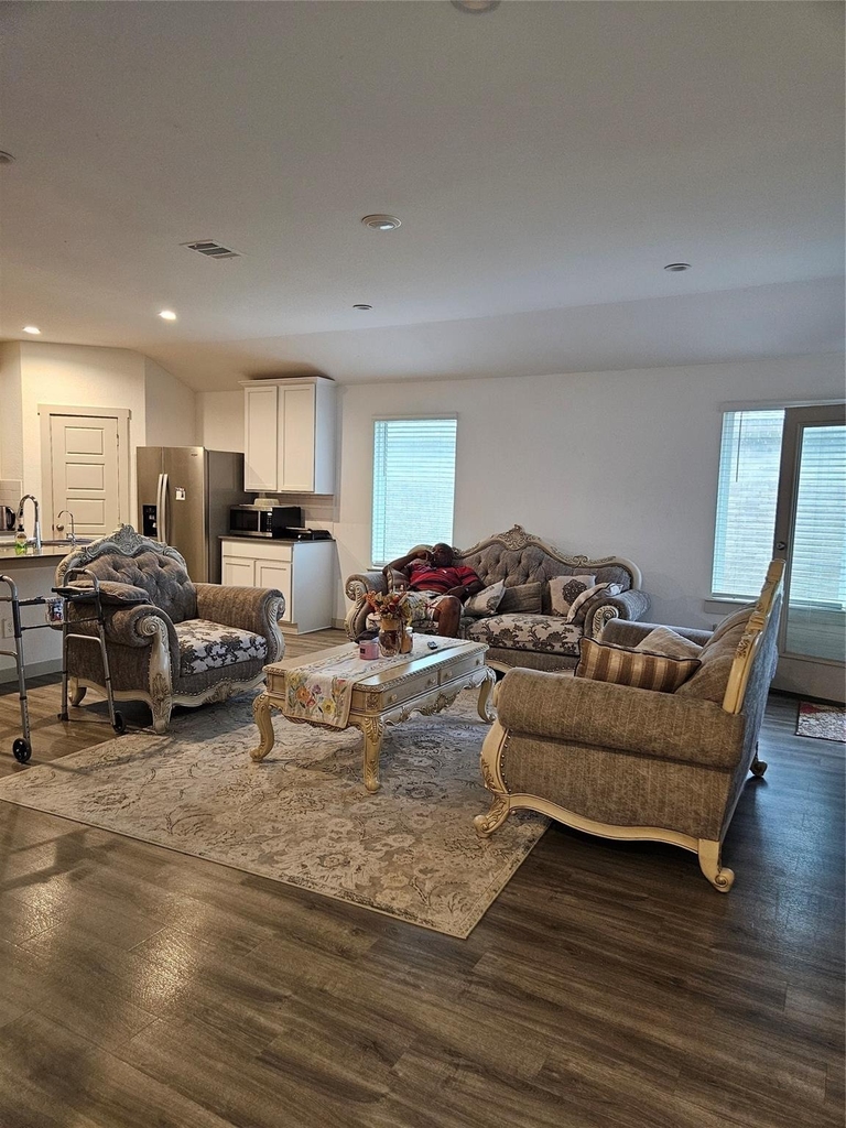 7831 Murciana Drive - Photo 3