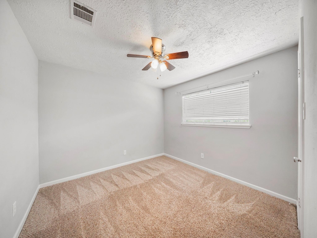 21106 Park Villa Drive - Photo 13