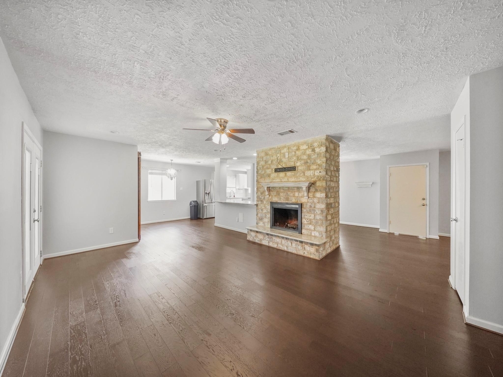 21106 Park Villa Drive - Photo 3
