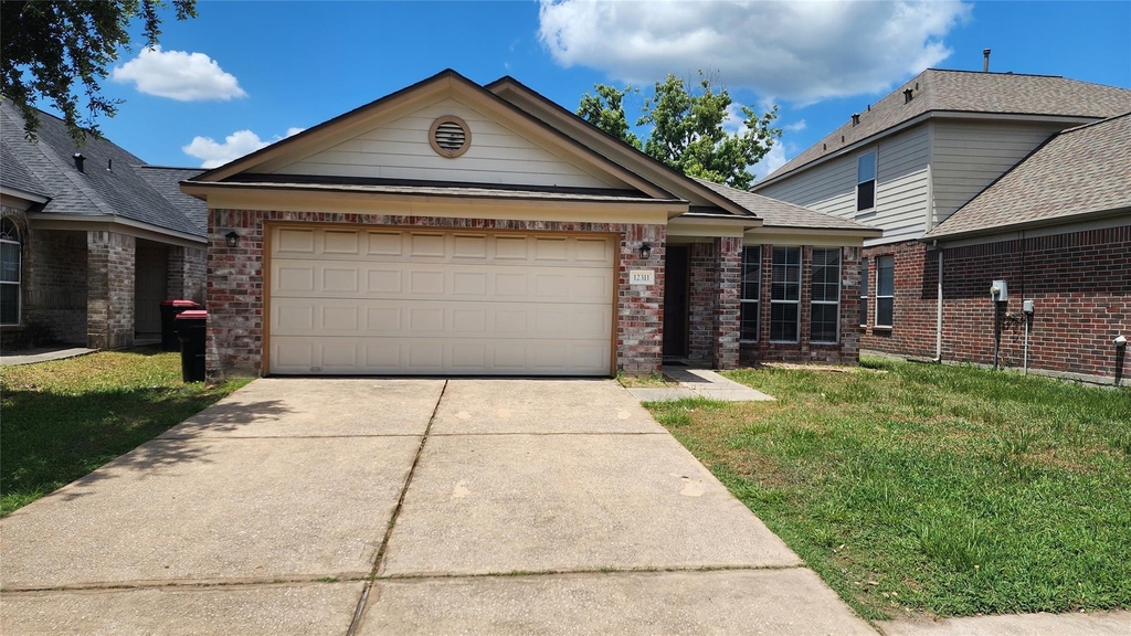 12311 Carriage Oak Circle - Photo 1