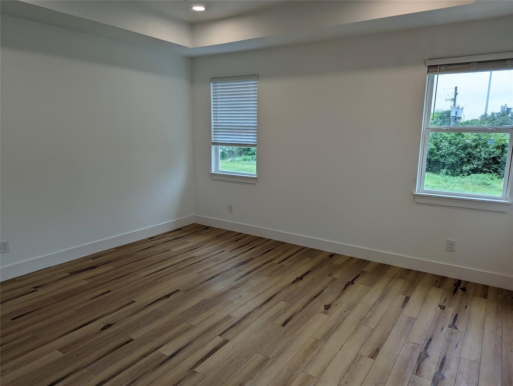 4915 Fisk Street - Photo 28
