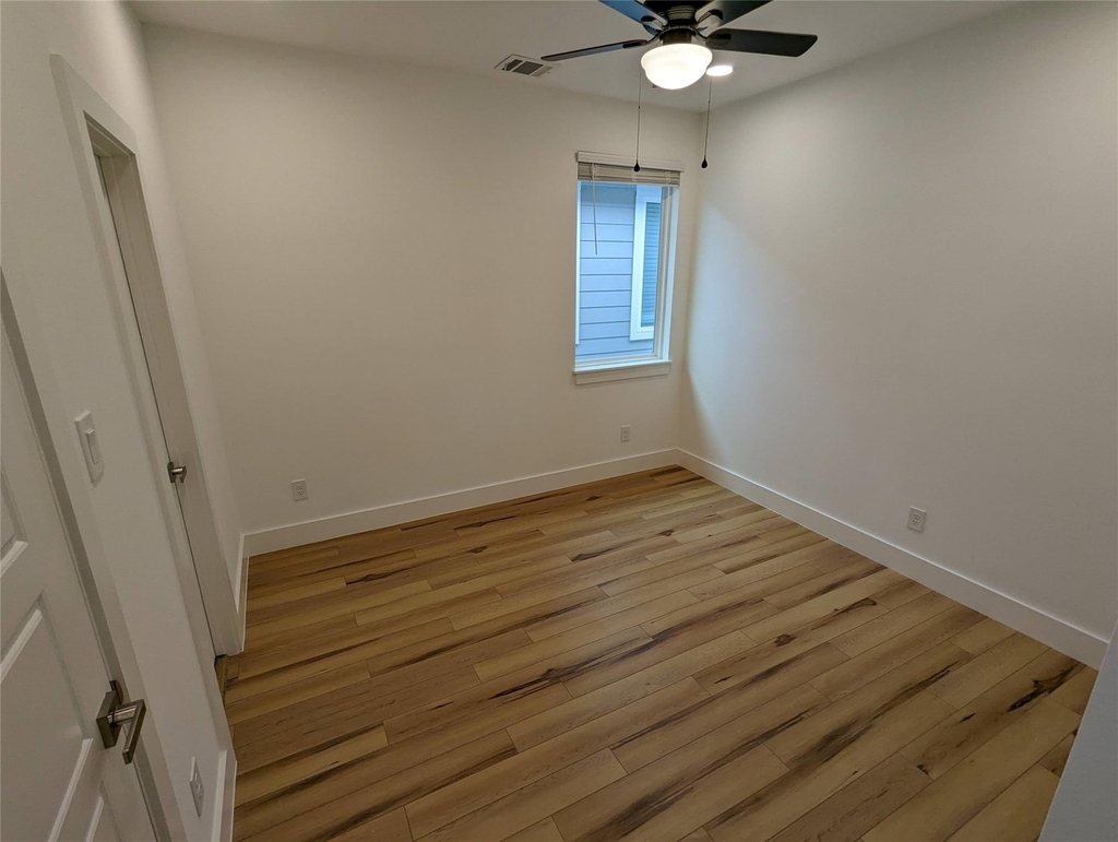 4915 Fisk Street - Photo 19