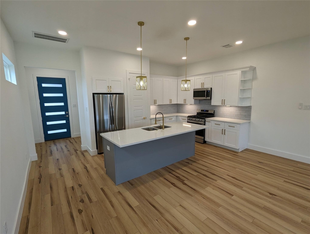 4915 Fisk Street - Photo 8
