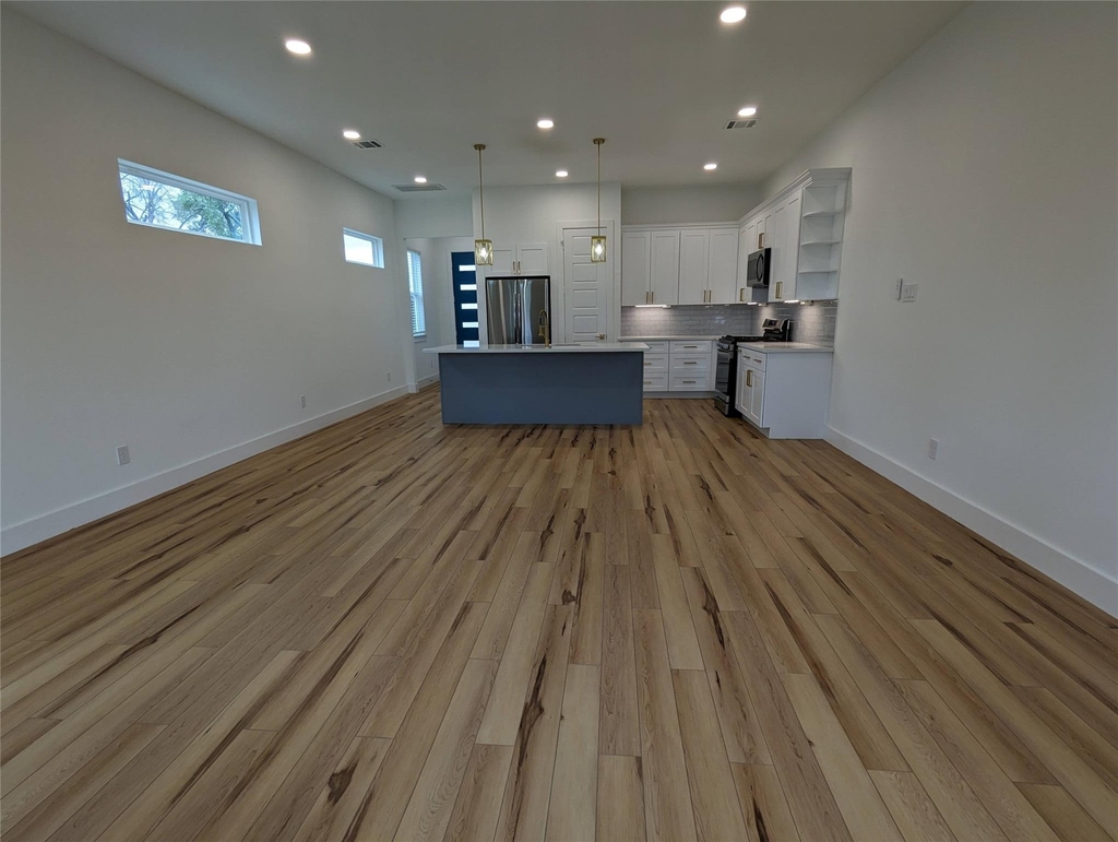 4915 Fisk Street - Photo 5